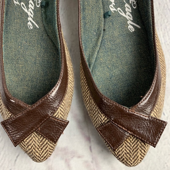 FREE W/$25^ Purchase ♦️AE Pointy Herringbone Flats - Picture 5 of 7